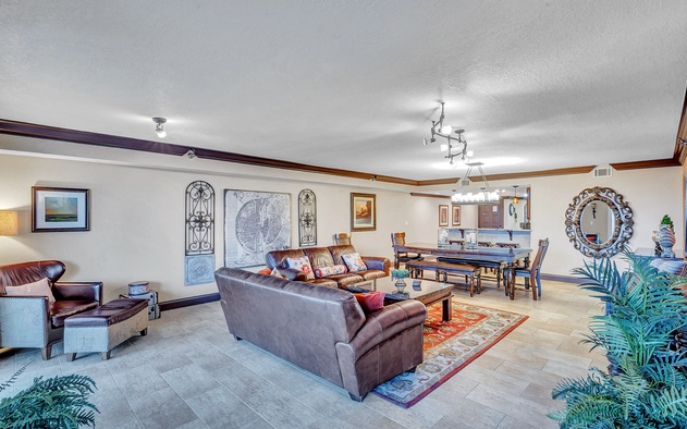 Hamilton House 306 4