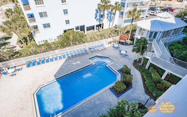 Beach Palms 409 7