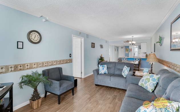 Hamilton House 107 7