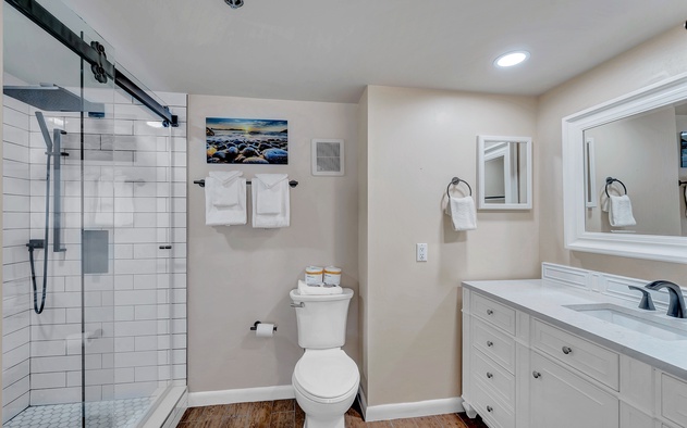 Hamilton House 302 10