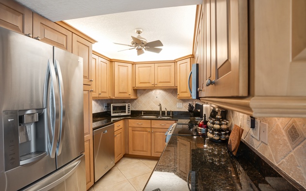 Harbor Towers 330 6