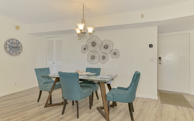 Harbor Towers 322 7