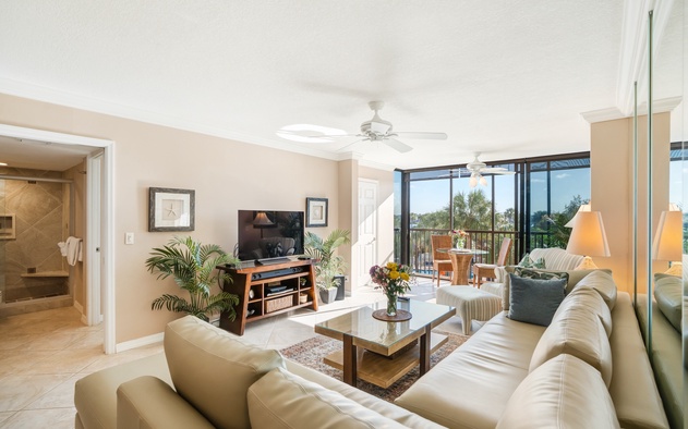 Harbor Towers 330 4