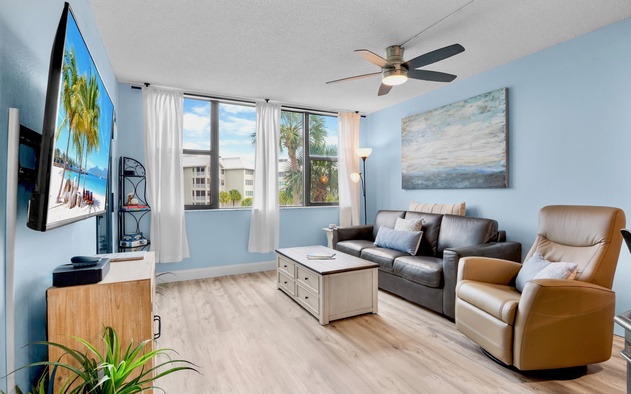 Harbor Towers 312 2