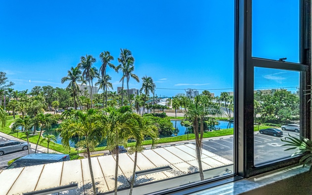 Harbor Towers 322 6