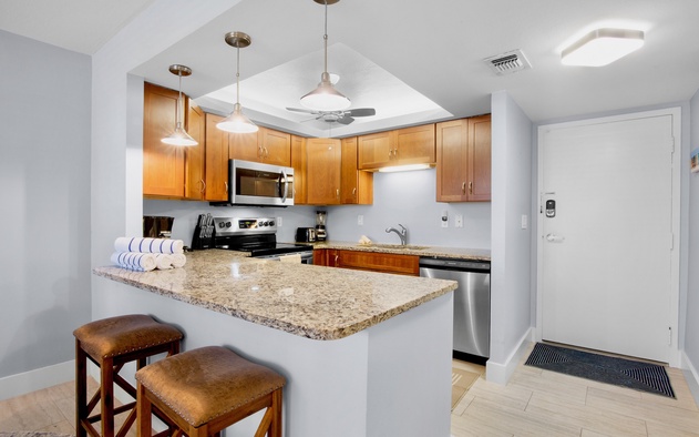 Harbor Towers 212 6
