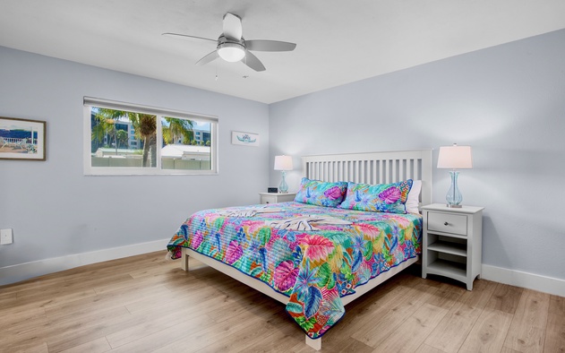 Jamaica Royale 085 9