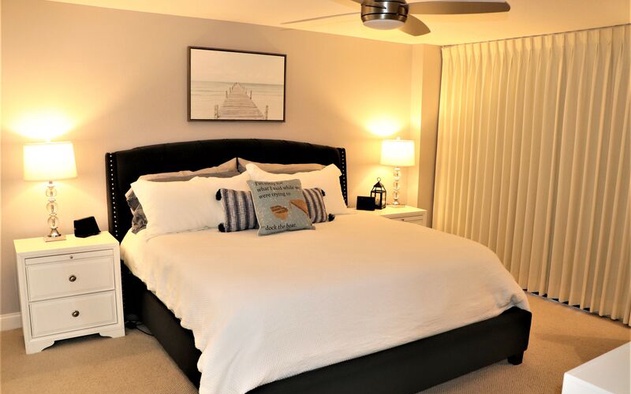 Gulf and Bay Club- B205 9
