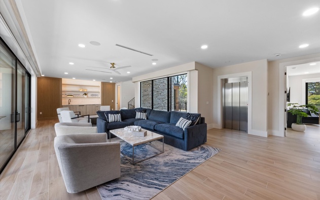 Lido Luxe Estate 7