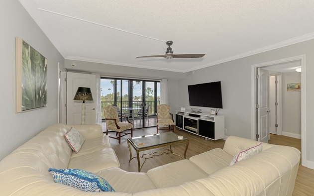 Harbor Towers 418 10