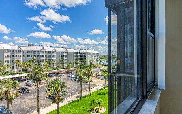 Harbor Towers 410 2