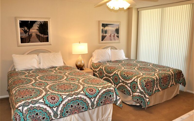 Gulf and Bay Club- B708 9