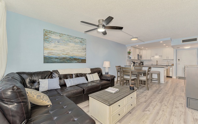 Harbor Towers 312 8