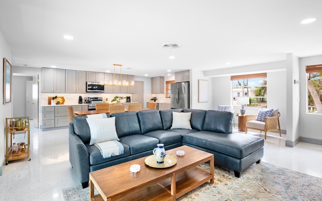 Coastal Charm 5