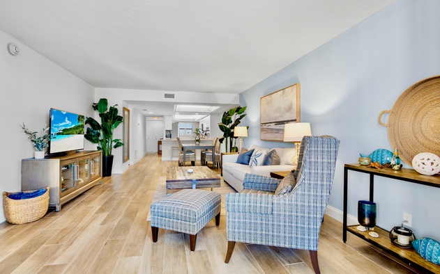 Gulf and Bay Club- C607 10