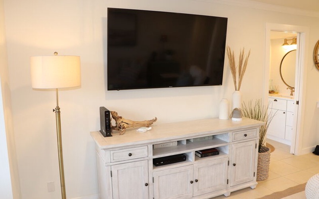 Harbor Towers 417 10