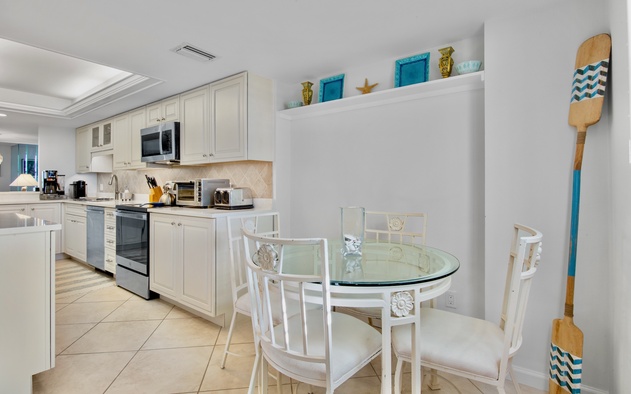 Gulf and Bay Club- B408 9