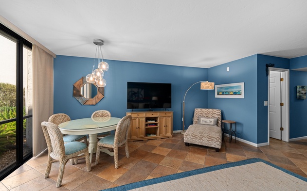 Midnight Cove II 611F 8