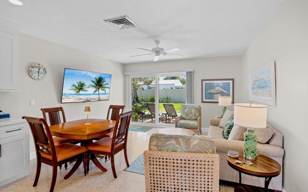 Jamaica Royale 106 2