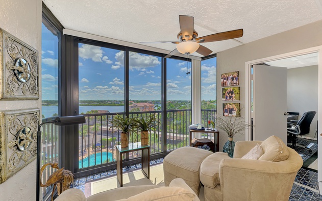 Harbor Towers 632 2