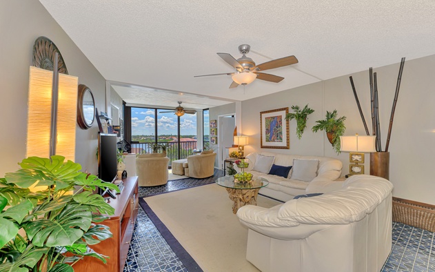 Harbor Towers 632
