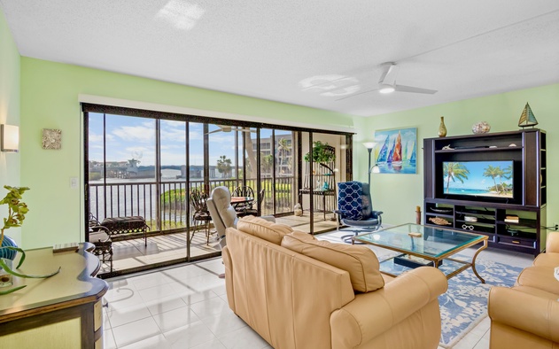 Midnight Cove II 220D