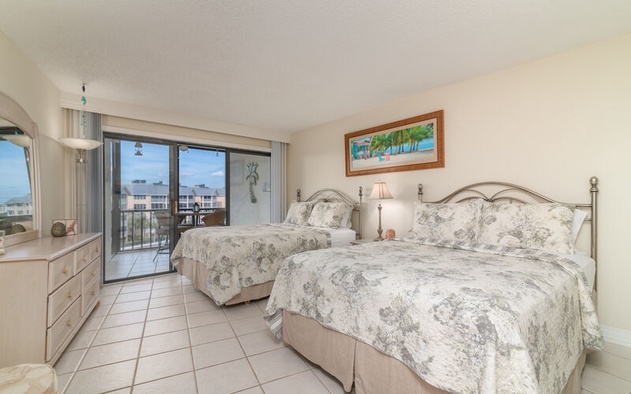 Harbor Towers 514 6