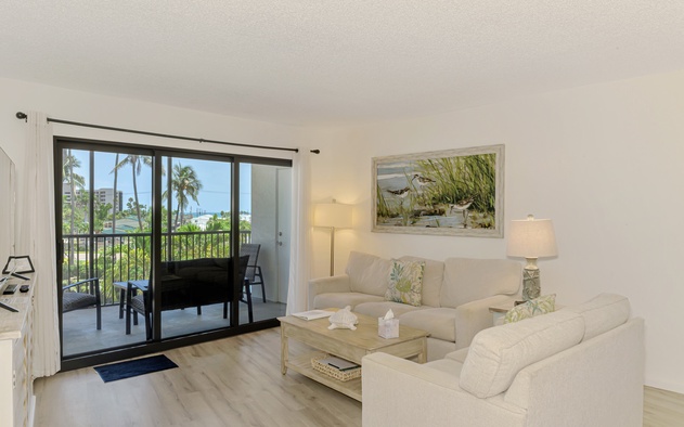 Harbor Towers 322 2