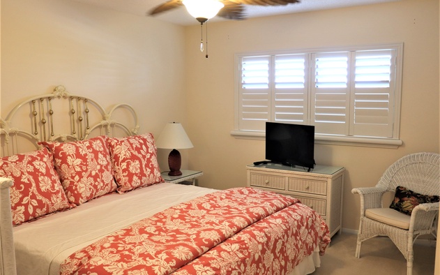Gulf and Bay Club- E505 9