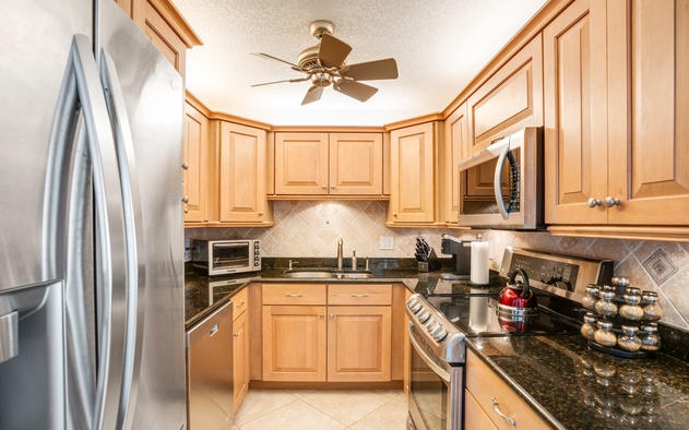 Harbor Towers 330 8