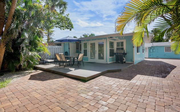 15 SS Cottage 2