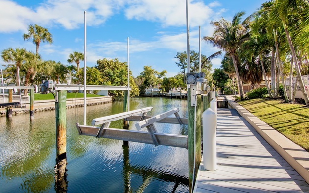 Treasure on the Canal 6