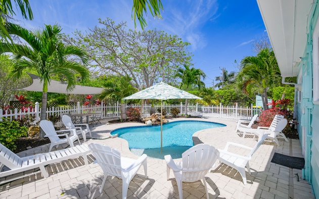 Beach Side Babe 5