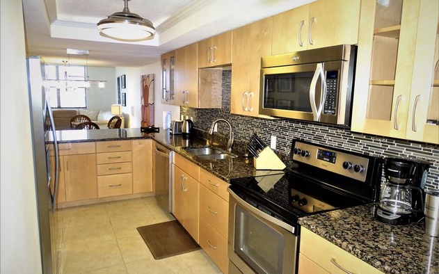 Gulf and Bay Club- B608