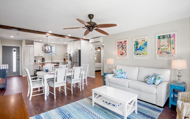Lido Beach Retreat 2