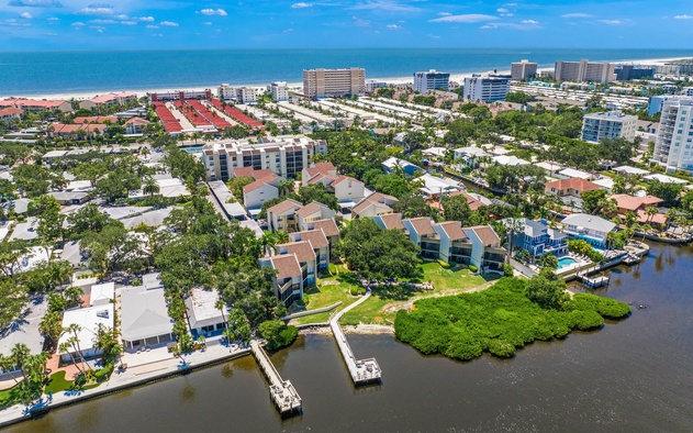 Bay Oaks E-93