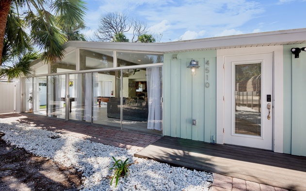 Oceanside Retreat 8