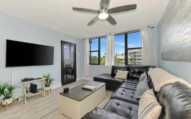 Harbor Towers 312 3