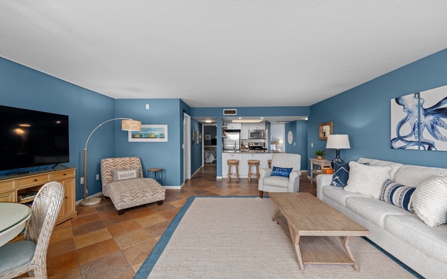 Midnight Cove II 611F 7