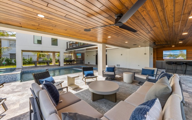 Lido Luxe Estate 3