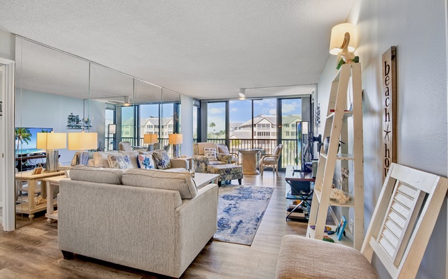 Harbor Towers 409 3