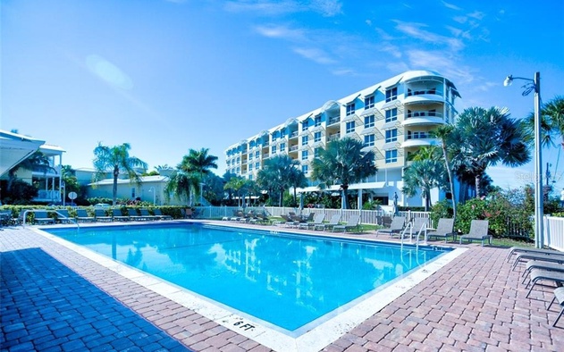 Casita East