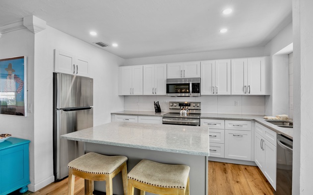 Jamaica Royale 204 6