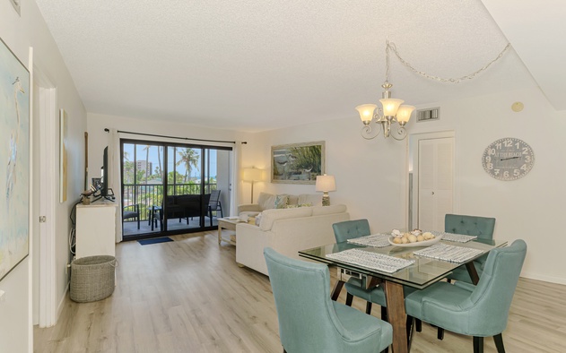 Harbor Towers 322