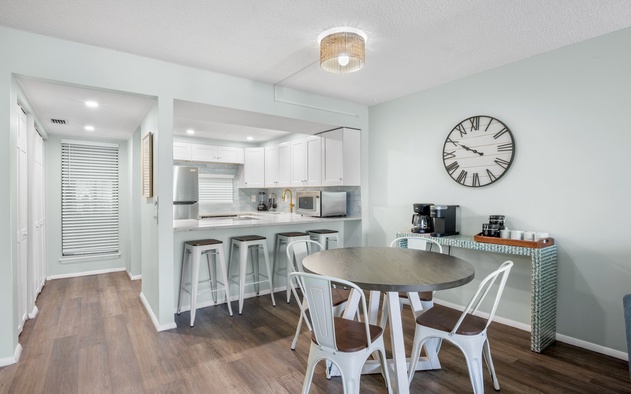 Bay Oaks E-93 5