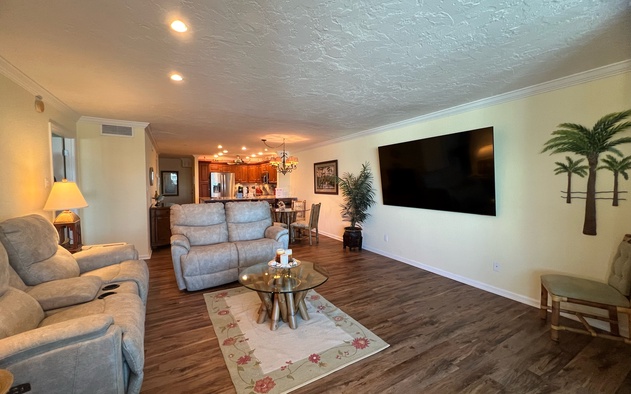 Peppertree Penthouse #803 5