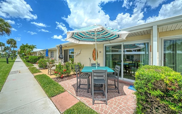 Jamaica Royale 032 9