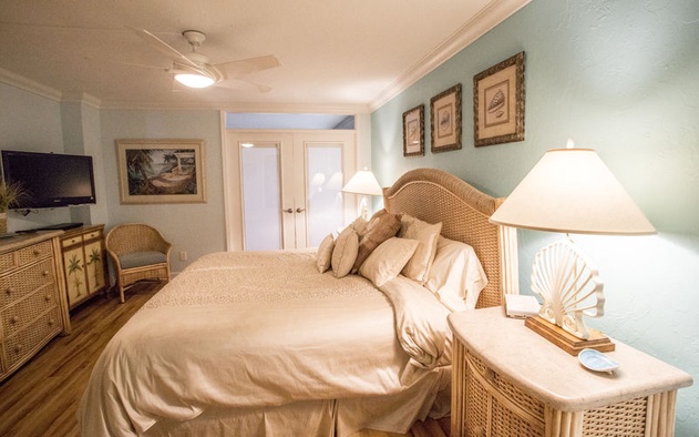 Gulf and Bay Club- D405 8