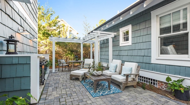 Outdoor Grilling Area