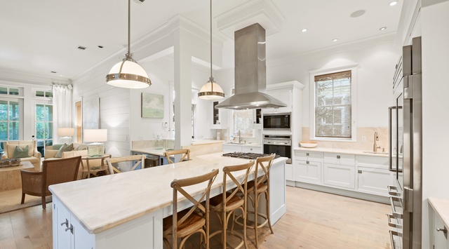 First Floor: Kitchen